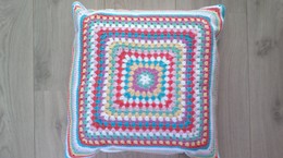 K003 Kleurig kussen Granny square XL